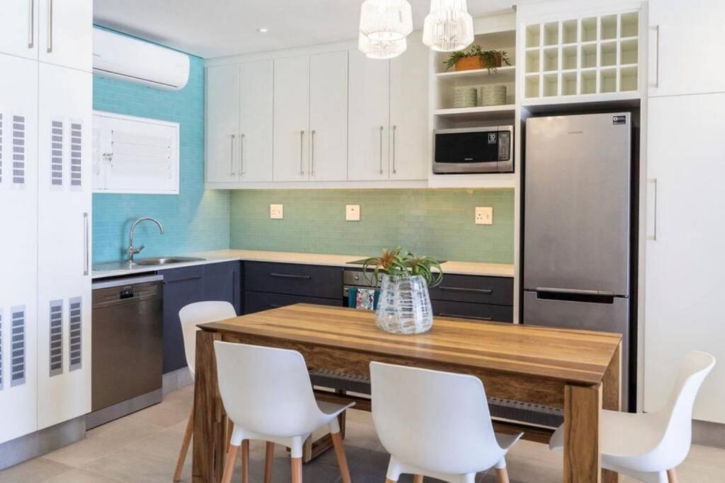 Waterfront Getaway, 2 Bedroom Seaside Bliss Umdloti Exterior photo